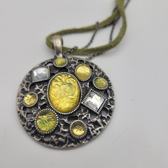 Lia Sophia Silver and Yellow Multi-Pendant Necklace Log of 4 - Picture 13 of 14